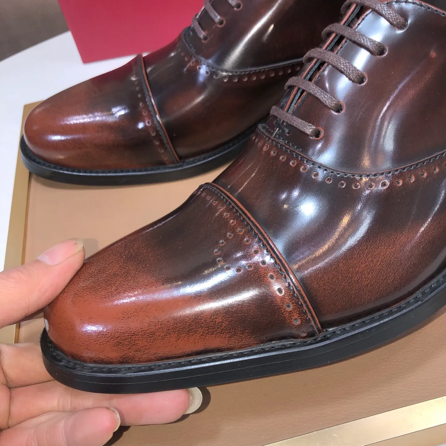 Men's shoes 💰540💰 [Ferragamo/Ferragamo] The latest model from the counter. Original imported high-quality cowhide with open sides + imported 🐂 cowhide lining + original luxury metal buckle + original combination outsole. Comparison is stress-free 38–45 (45 is custom-made and cannot be returned or exchanged)